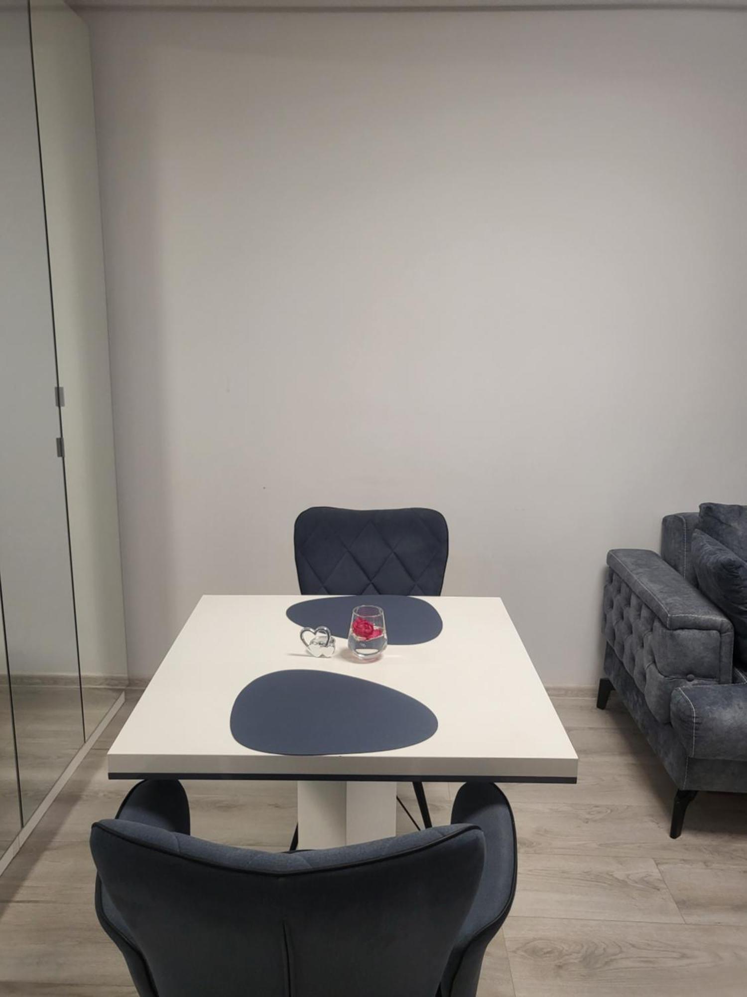 Hils Pallady Apartament Lyly Boekarest Buitenkant foto